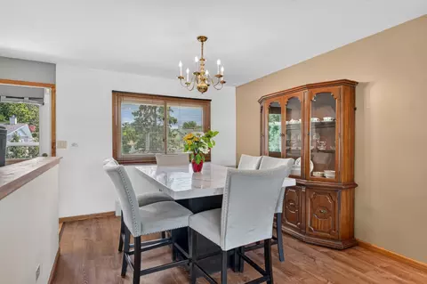 Dining - 4506 Magnolia Dr, Rolling Meadows, IL 60008 photo 1 of 3