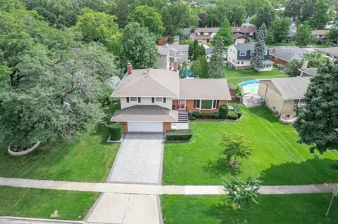 View/Area - 4506 Magnolia Dr, Rolling Meadows, IL 60008 photo 6 of 12