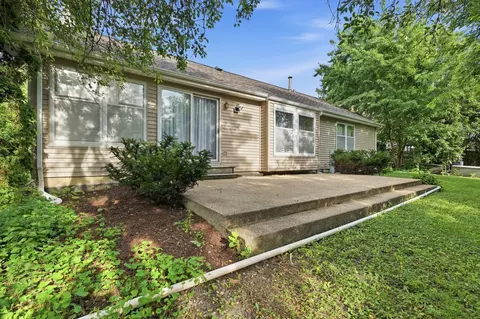1020 Weeping Willow Dr, Wheeling, IL 60090 photo 31