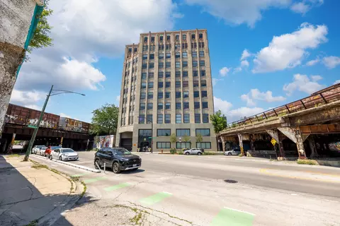 1550 S Blue Island Ave #613, Chicago, IL 60608