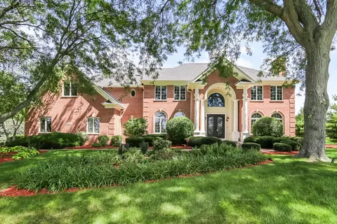 5 E N523 E Lakeview Cir, Saint Charles, IL 60175