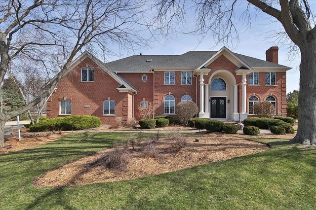 5 E N523 E Lakeview Cir, Saint Charles, IL 60175