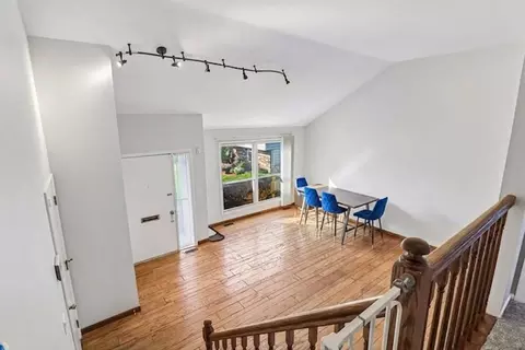 Other - 664 Claridge Cir, Hoffman Estates, IL 60169 photo 4 of 7