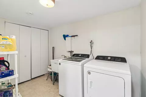Other - 664 Claridge Cir, Hoffman Estates, IL 60169 photo 3 of 7