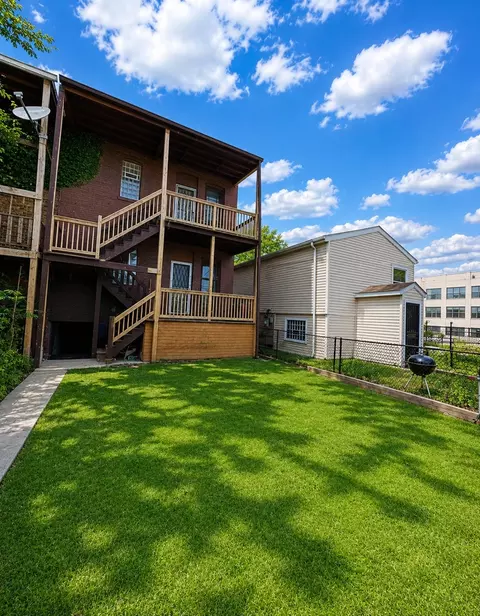 Exterior - 743 E 69th Pl, Chicago, IL 60637 photo 2 of 3