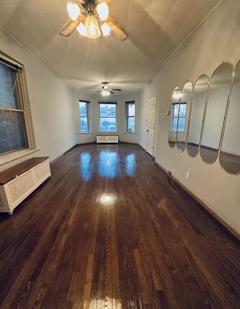 Living - 743 E 69th Pl, Chicago, IL 60637 photo 4 of 7