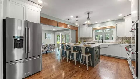 Kitchen - 3614 Wolf Rd, Oswego, IL 60543 photo 2 of 4
