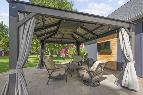 Exterior - 3614 Wolf Rd, Oswego, IL 60543 photo 6 of 16