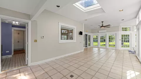 Entry Way - 3614 Wolf Rd, Oswego, IL 60543 photo 3 of 4