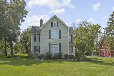 Exterior - 3614 Wolf Rd, Oswego, IL 60543 photo 9 of 16