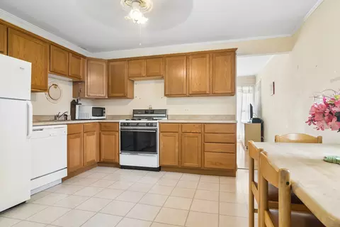2102 George St, Rolling Meadows, IL 60008 photo 11