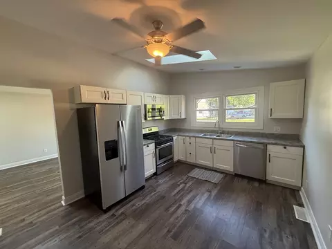 320 Midwestern Dr, Ottawa, IL 61350 photo 5