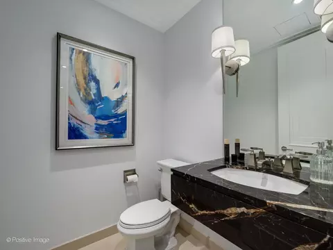 159 E Walton Pl #7E, Chicago, IL 60611 photo 21