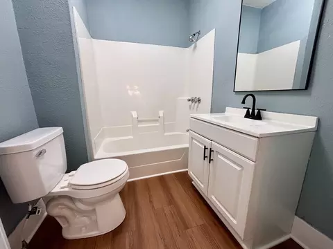 617 E 4th St, Centralia, IL 62801 photo 8