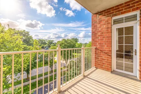 1 Itasca Pl #302, Itasca, IL 60143 photo 33