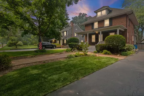 1538 Oakwood Ave, Highland Park, IL 60035