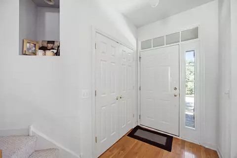 Entry Way - 435 E Railroad Ave, Bartlett, IL 60103 photo 1 of 1