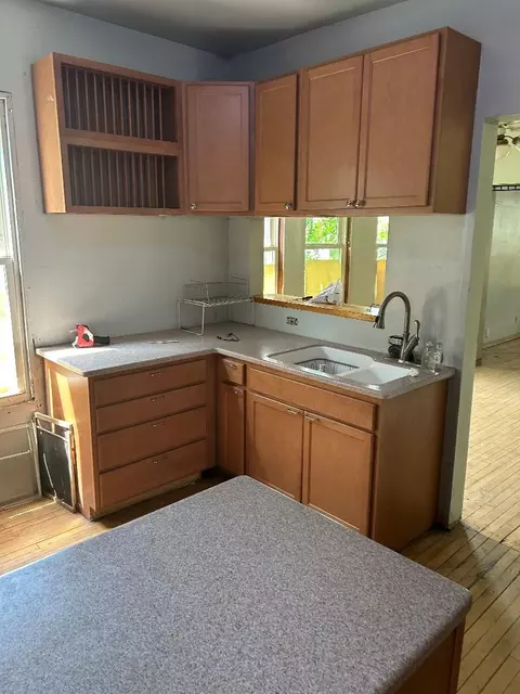 Kitchen - 3545 Oak Ave, Brookfield, IL 60513 photo 3 of 3