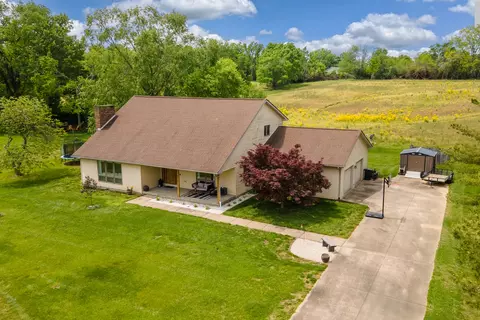 11499 Laurelwood Ln, Carbondale, IL 62901