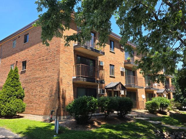 724 Warren Ave #101, Downers Grove, IL 60515