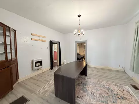 Dining - 1163 1st St, Eldorado, IL 62930 photo 2 of 2