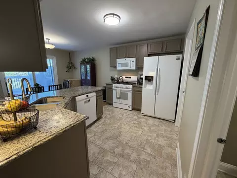437 Spaulding Rd, Bartlett, IL 60103 photo 6