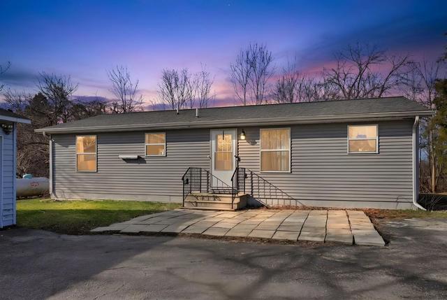 23007 Lovell Rd, Sycamore, IL 60178