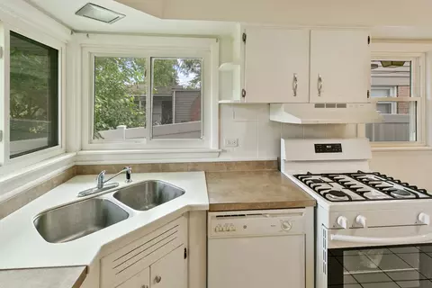 Kitchen - 2812 173rd St, Hazel Crest, IL 60429 photo 4 of 4