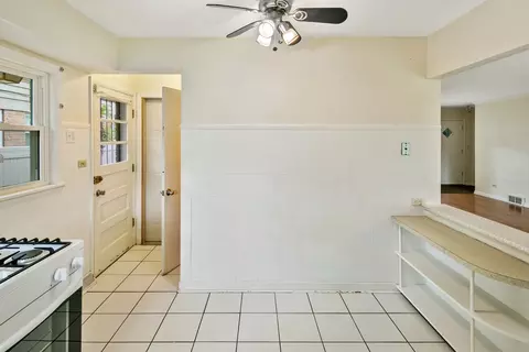 Entry Way - 2812 173rd St, Hazel Crest, IL 60429 photo 1 of 1