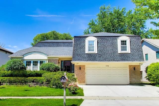 136 E Fox Hill Dr, Buffalo Grove, IL 60089