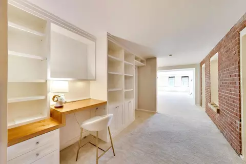 Entry Way - 40 E 9th St #1601, Chicago, IL 60605 photo 3 of 5