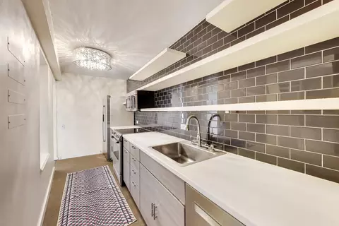 Kitchen - 40 E 9th St #1601, Chicago, IL 60605 photo 3 of 3