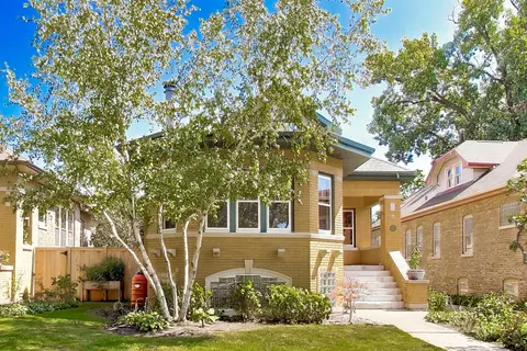1212 N Ridgeland Ave, Oak Park, IL 60302