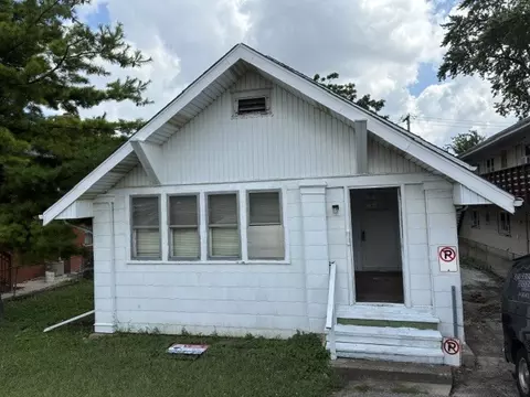 405 S Cass Ave SW, Westmont, IL 60559