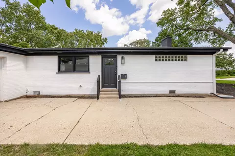 Exterior - 1307 Pershing Ave, Wheaton, IL 60189 photo 3 of 11