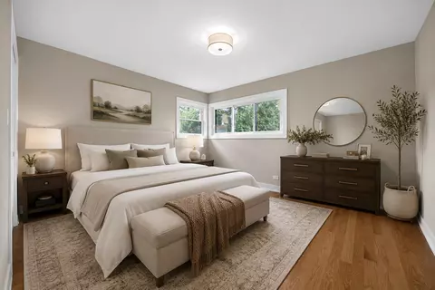 Bedroom - 1307 Pershing Ave, Wheaton, IL 60189 photo 5 of 7