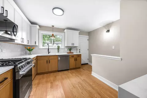 Kitchen - 1307 Pershing Ave, Wheaton, IL 60189 photo 4 of 4