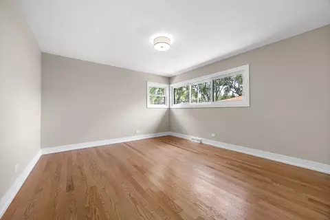 Bedroom - 1307 Pershing Ave, Wheaton, IL 60189 photo 6 of 7