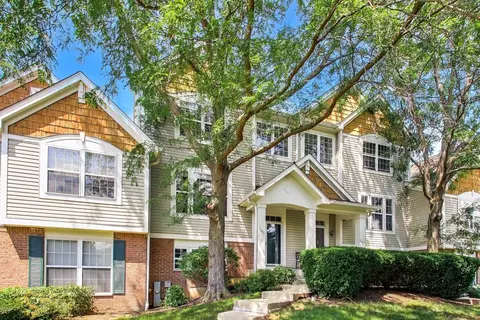 1195 Georgetown Way, Vernon Hills, IL 60061