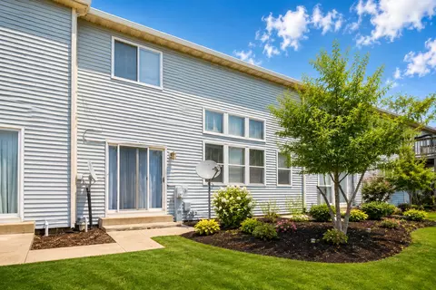 Exterior - 2485 Reflections Dr, Aurora, IL 60502 photo 2 of 2