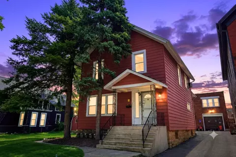 2333 Walnut St, Blue Island, IL 60406