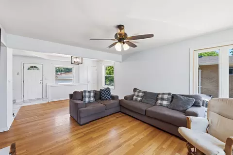 322 E Alden Dr, Addison, IL 60101 photo 9