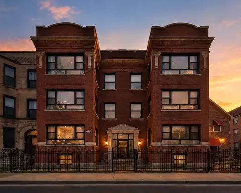 4819 S Prairie Ave #3, Chicago, IL 60615
