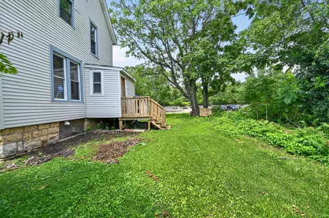 Exterior - 107 4th Ave, Joliet, IL 60433 photo 5 of 7