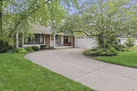 902 N Rohlwing Rd, Palatine, IL 60074
