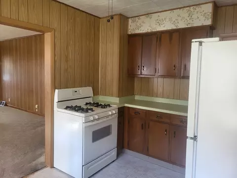 Kitchen - 1415 W 1st St, Dixon, IL 61021 photo 2 of 2