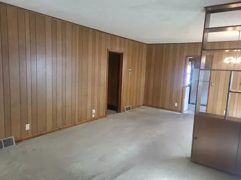 Living - 1415 W 1st St, Dixon, IL 61021 photo 1 of 2