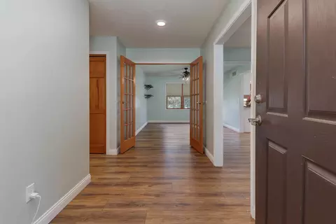 Entry Way - 404 Sunset Dr, Colfax, IL 61728 photo 2 of 2