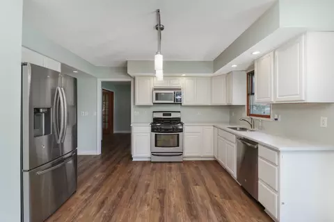 Kitchen - 404 Sunset Dr, Colfax, IL 61728 photo 1 of 2