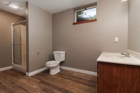 Bath - 404 Sunset Dr, Colfax, IL 61728 photo 3 of 3